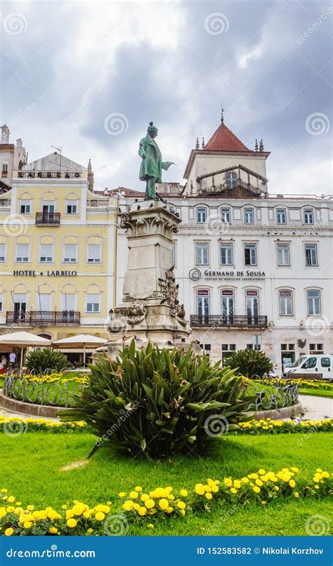 Monumento A Joaquim Antonio De Aguiar En La Plaza Largo De Portagem En