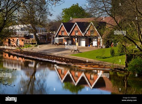 Cherwell Boathouse And Puntsoxford Stock Photo Alamy