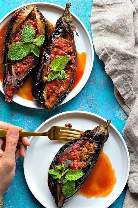 Karniyarik Is A Classic Turkish Stuffed Eggplant Recipe Delicious Eggplants Are Stuffed With A