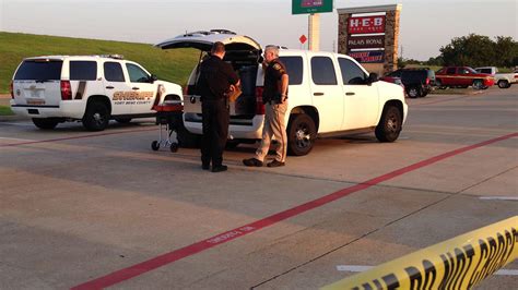 Shooting At Cinco Ranch Area Heb Suspect Still At Large Abc13 Houston