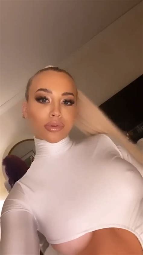 Tammy Hembrow Nip Slip Telegraph