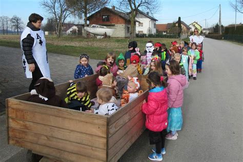 Pust Pust Irokih Ust V Vrtcu Na Cvenu Prlekija On Net Ljutomer