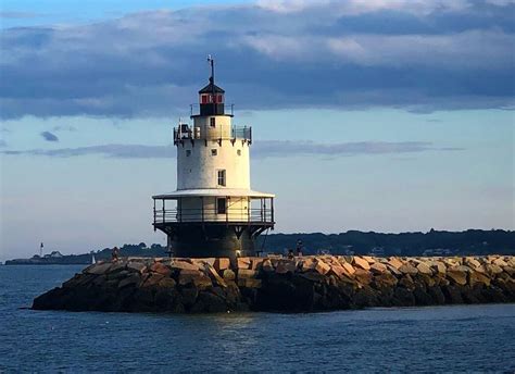 A Complete Guide to Spring Point Ledge Lighthouse (+ Photos)