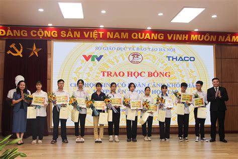 THACO trao Quỹ học bổng Đường lên đỉnh Olympia – Quý IV năm 2024 tại Hà Nội