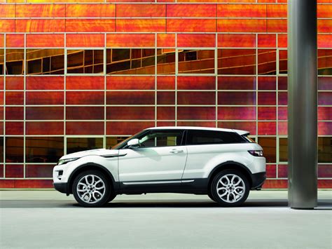 Range Rover Evoque Official Details and Photos - autoevolution