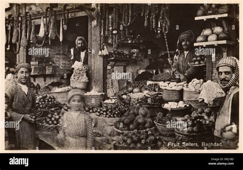 Fruit Sellers, Baghdad, Iraq Stock Photo - Alamy