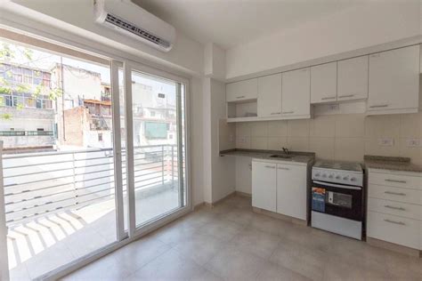 Venta Departamento a estrenar 1 dormitorio 42m2 con balcón Hipolito