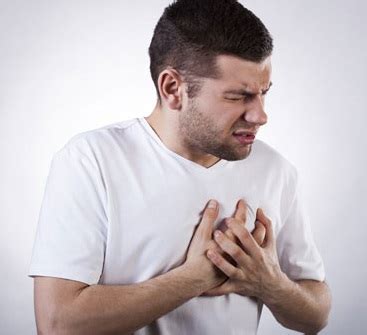 What Causes Trapped Air in Your Chest and How to Deal with It? | New Health Advisor