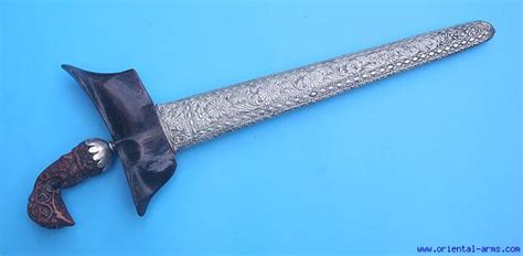 Oriental Arms Fine Keris Dagger With Ivory Handle Sumatra