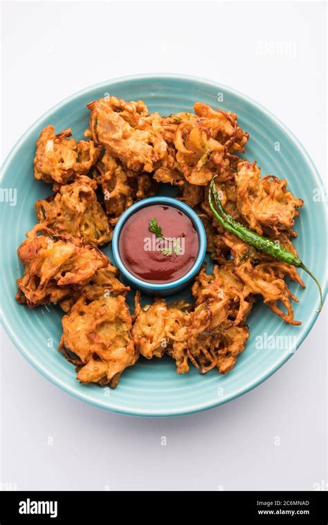 Fried Onion Pakora Or Pyaj Pakoda Also Known As Crispy Kanda Bhaji