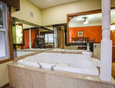 hotels in canton mi with jacuzzi in room - Benita Valles