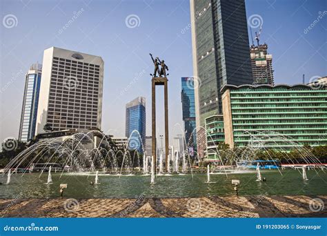 Welcoming Monument Tugu Selamat Datang In Hotel Indonesia Runabout A