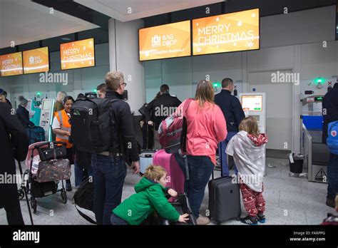 Bag Drop Gatwick Hi Res Stock Photography And Images Alamy