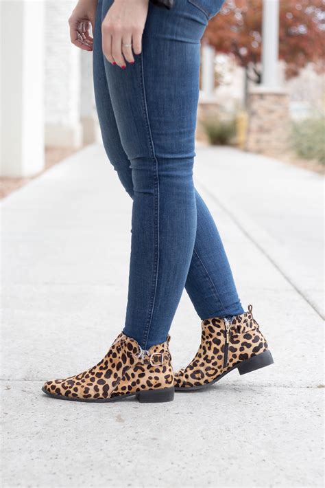 Arriba 67 Imagen Leopard Print Boots Outfit Abzlocal Mx