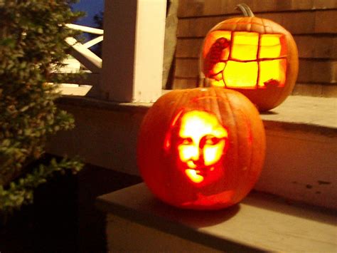 A Mona Lisa Pumpkin | Pumpkin carving, Pumpkin, Halloween pumpkins