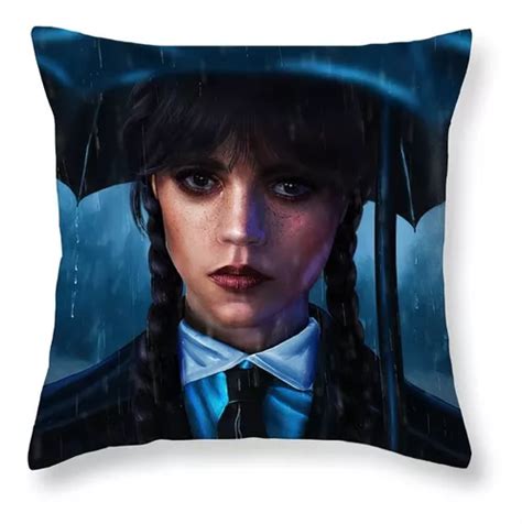 Almofada Arte Jenna Ortega Serie Wandinha Funeral Parcelamento Sem Juros