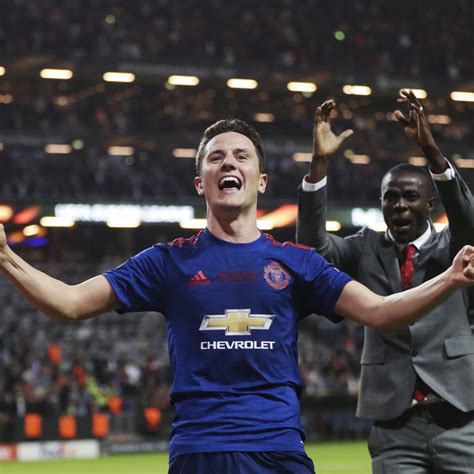 Ander Herrera, Manchester United Reportedly Discuss New Contract Amid ...