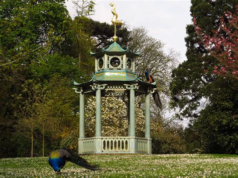 Pagodon Du Parc De Bagatelle Ou La Folie Du Comte D Artois Flickr