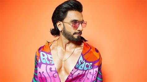 Nakuul Mehta Recreates Ranveer Singh S Nude Photoshoot By Morphing His