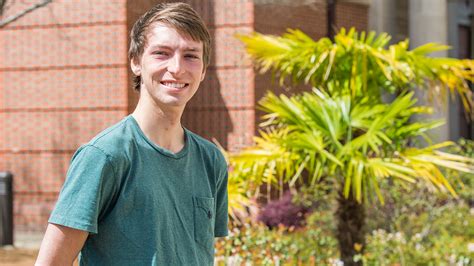 Zachary Lee Selected As Auburns Outstanding Mechanical Engineering Student