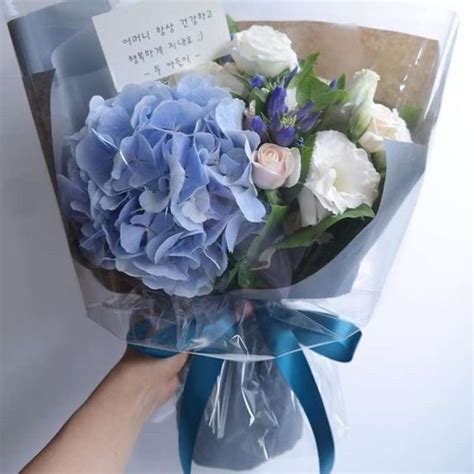 Promo The Korean Hydrangea Bouquet Simple Roses Bucket Buket Wisuda