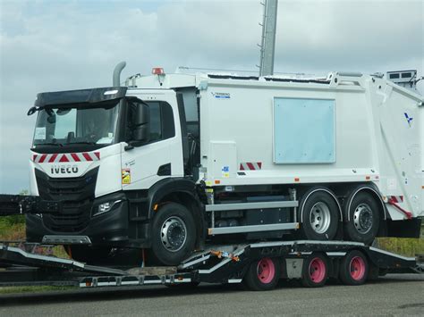 Bom Iveco S Way Active Day A Centre Routier De Cast Flickr