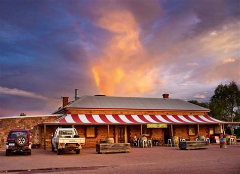 The 12 Best Country Pubs In South Australia Perfect For Road Trips