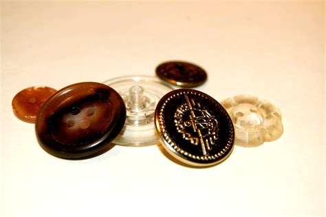 button stamp   jaderbomb