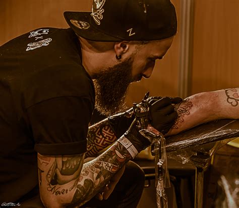 Les Photos Du Salon Du Tatouage De Tours Inkin