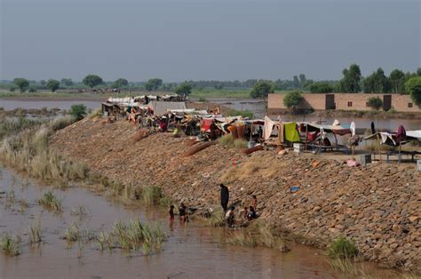 Red Cross Appeal To Help Pakistan Flood Survivors Floodlist