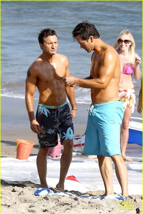 Mark-Paul Gosselaar & Breckin Meyer: Shirtless 'Franklin & Bash' Duo ...