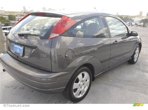 Liquid Grey Metallic 2002 Ford Focus ZX3 Coupe Exterior Photo 55623707