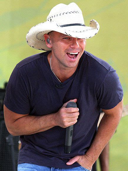 Kenny Chesney Hat Off