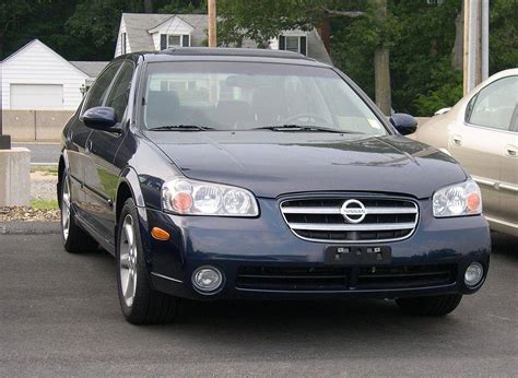 2003 Nissan Maxima SE - Sedan 3.5L V6 Manual