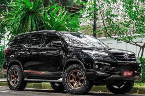 Toyota Fortuner Modifikasi Velg