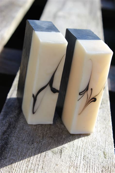 Eucalyptus And Peppermint Soap With Bamboo Charcoal By Nature