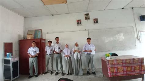 Yel Yel Dan Presentasi Kelas XII IPA 3 Kelompok 6 YouTube