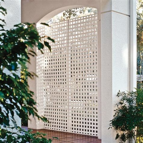 Freedom 1 4 In X 48 In X 8 Ft White Vinyl Privacy Lattice In The Lattice Department At