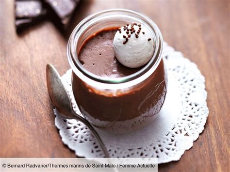 Dessert allégé petits pots de crème au chocolat facile et rapide