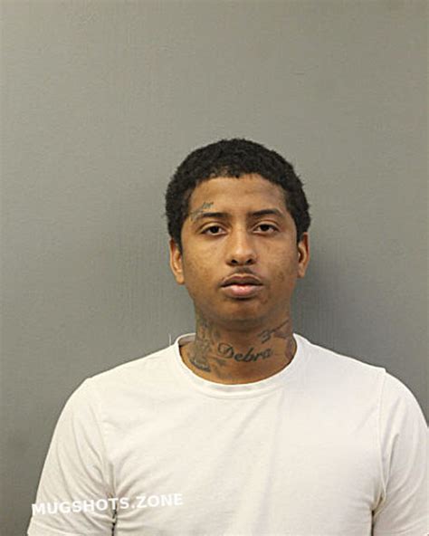 MICHAEL DESHAWN BROWN 04 02 2024 Chicago Mugshots Zone