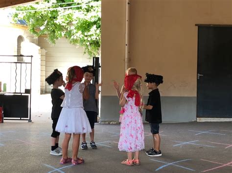 ECOLE FÊTE DE FIN DANNÉE Ecole Saint Philippe Néri