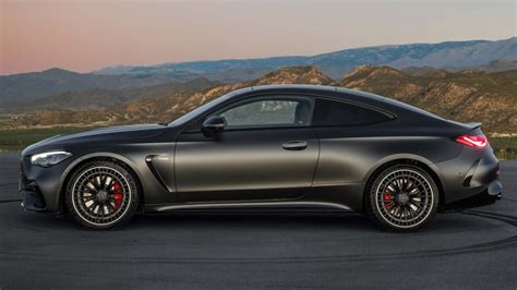 Mercedes AMG CLE 53 4Matic Coupé 2024 é revelado motor de 449 cv