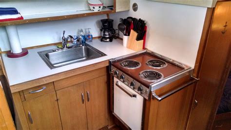 Acadia Houseboat Rentals