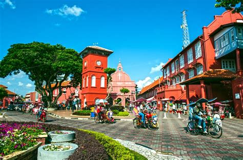 Malaysia Tourism : The Land of Cultural & Natural Diversity