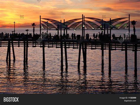 Redondo Beach Pier Image & Photo (Free Trial) | Bigstock