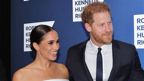 Ohne Meghan Unterwegs Hat Prinz Harry Etwa Viel Mehr Spaß