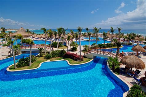 Bahia Principe Luxury Akumal Packages