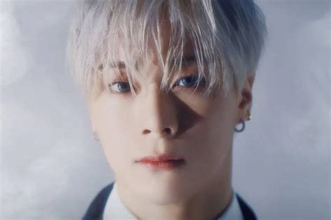 Moonbin do grupo de k pop ASTRO é encontrado morto aos 25 anos