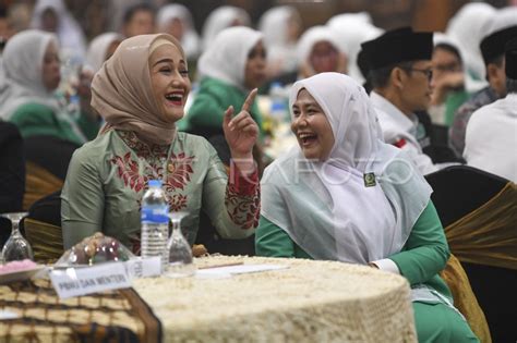 EDUKASI KEUANGAN SYARIAH ANTARA Foto