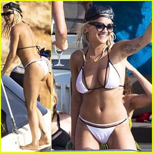 Rita Ora Flaunts Her Bikini Body In Ibiza Bikini Rita Ora Just